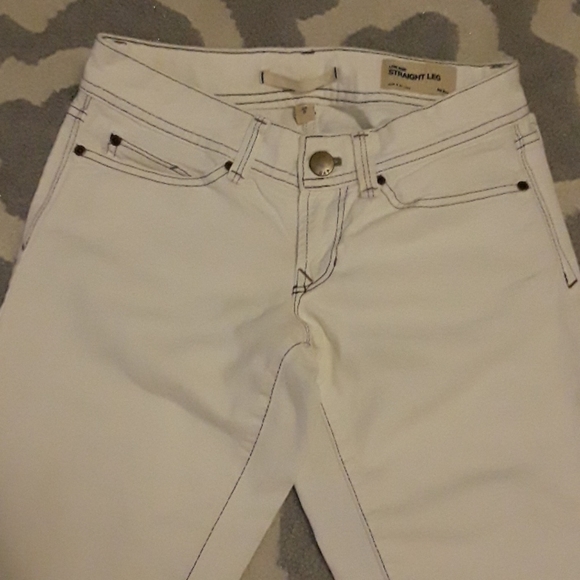 GAP - Picture 2 of 3